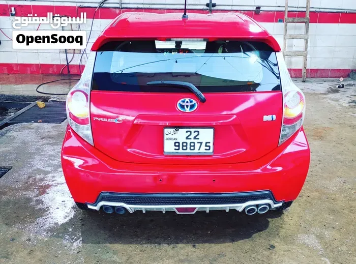 Toyota Prius C 2014 photo 5