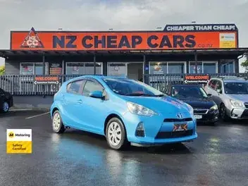 Toyota Aqua 2013 photo 2