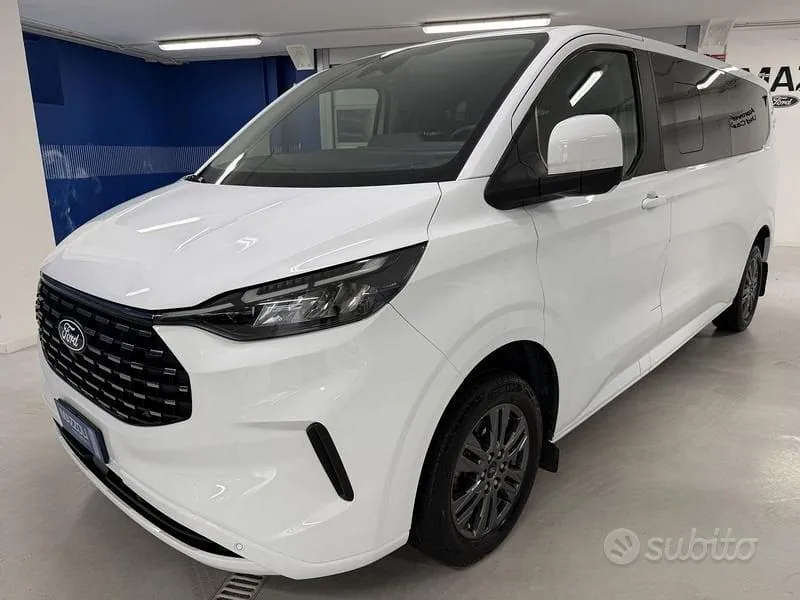Ford Tourneo Custom 2024 photo 3