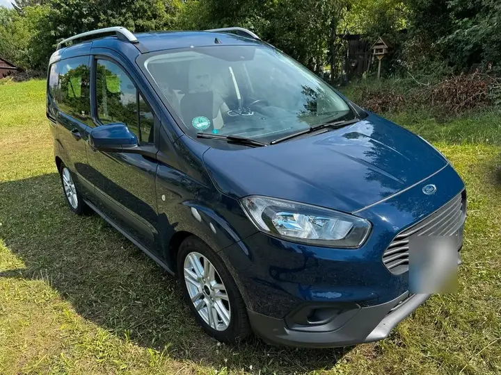 Ford Transit Courier