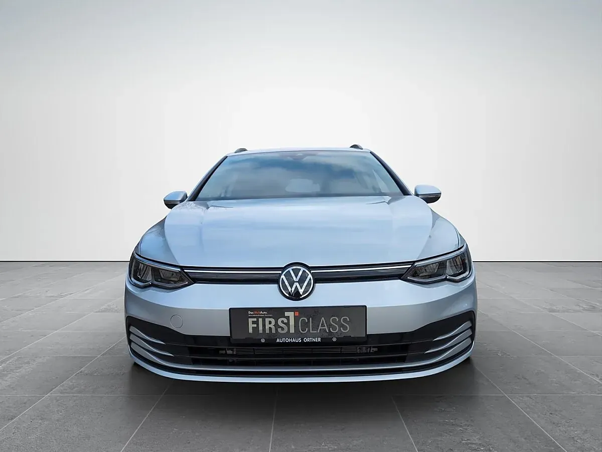 Volkswagen Golf 2024 photo 3