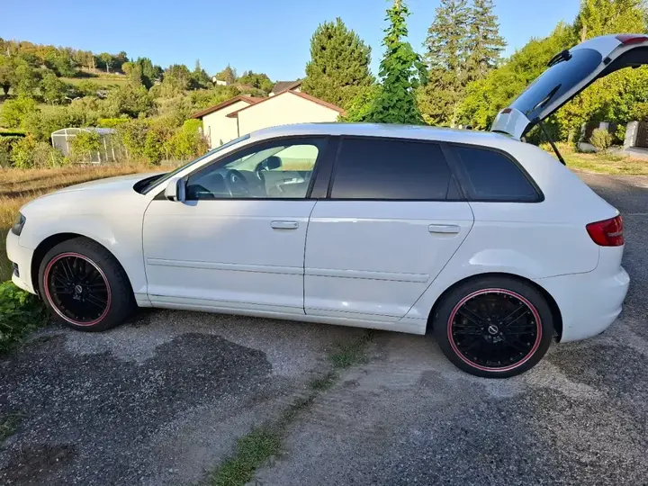 Audi A3 Sportback 2012 photo 3