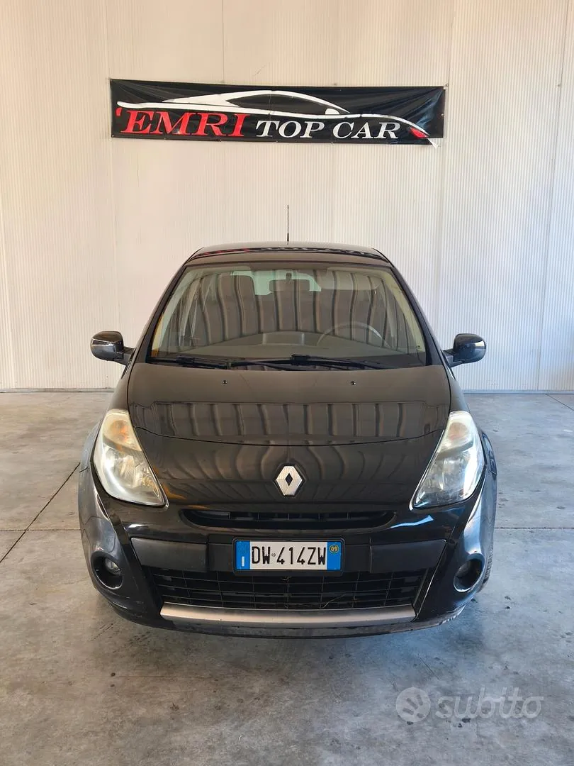 Renault Clio 2009 photo 3