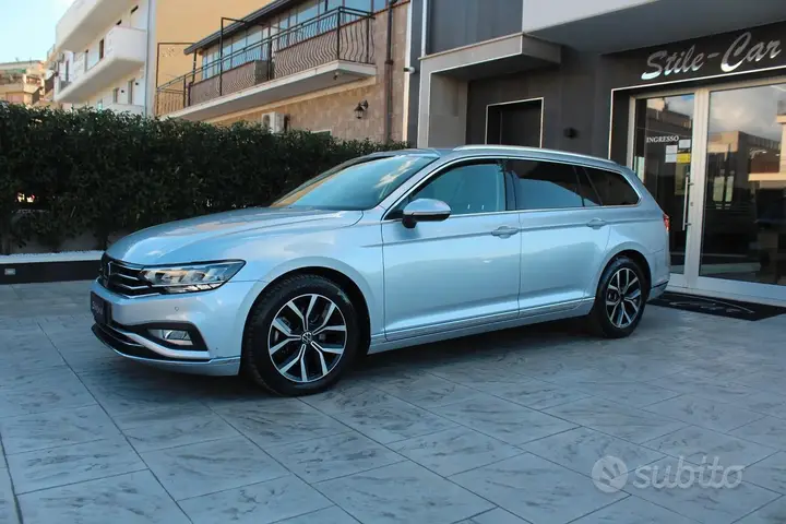 Volkswagen Passat 2022 photo 3