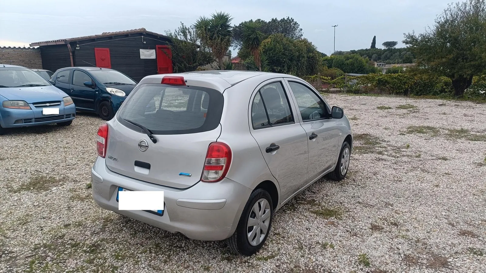 Nissan Micra 2012 photo 5