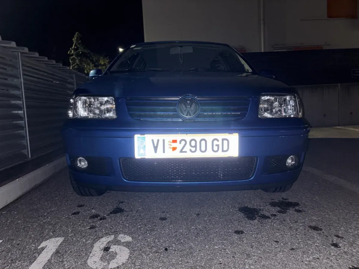 Volkswagen Polo 2000 photo 2