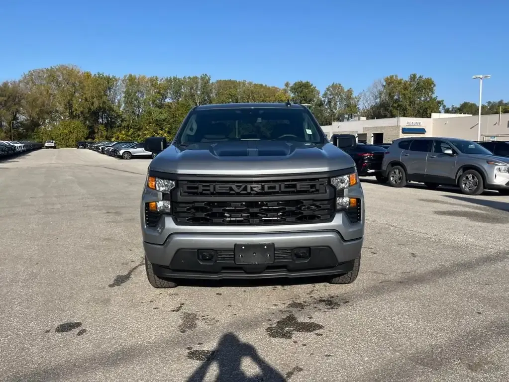 Chevrolet Silverado 1500 2026 photo 2