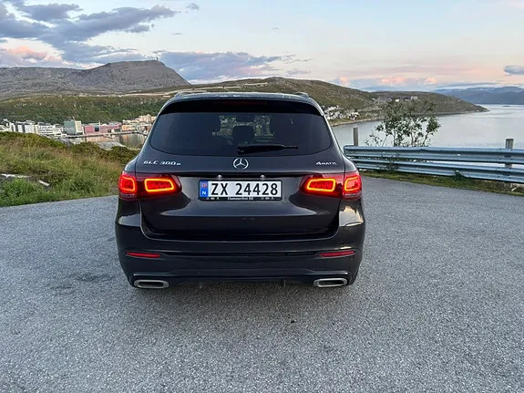 Mercedes-Benz Glc300 E 2021 photo 3