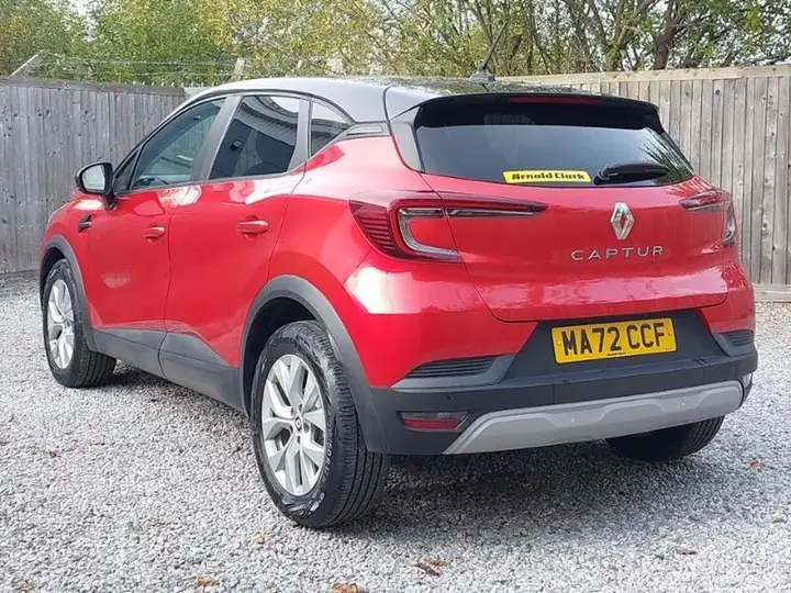 Renault Captur 2022 photo 2