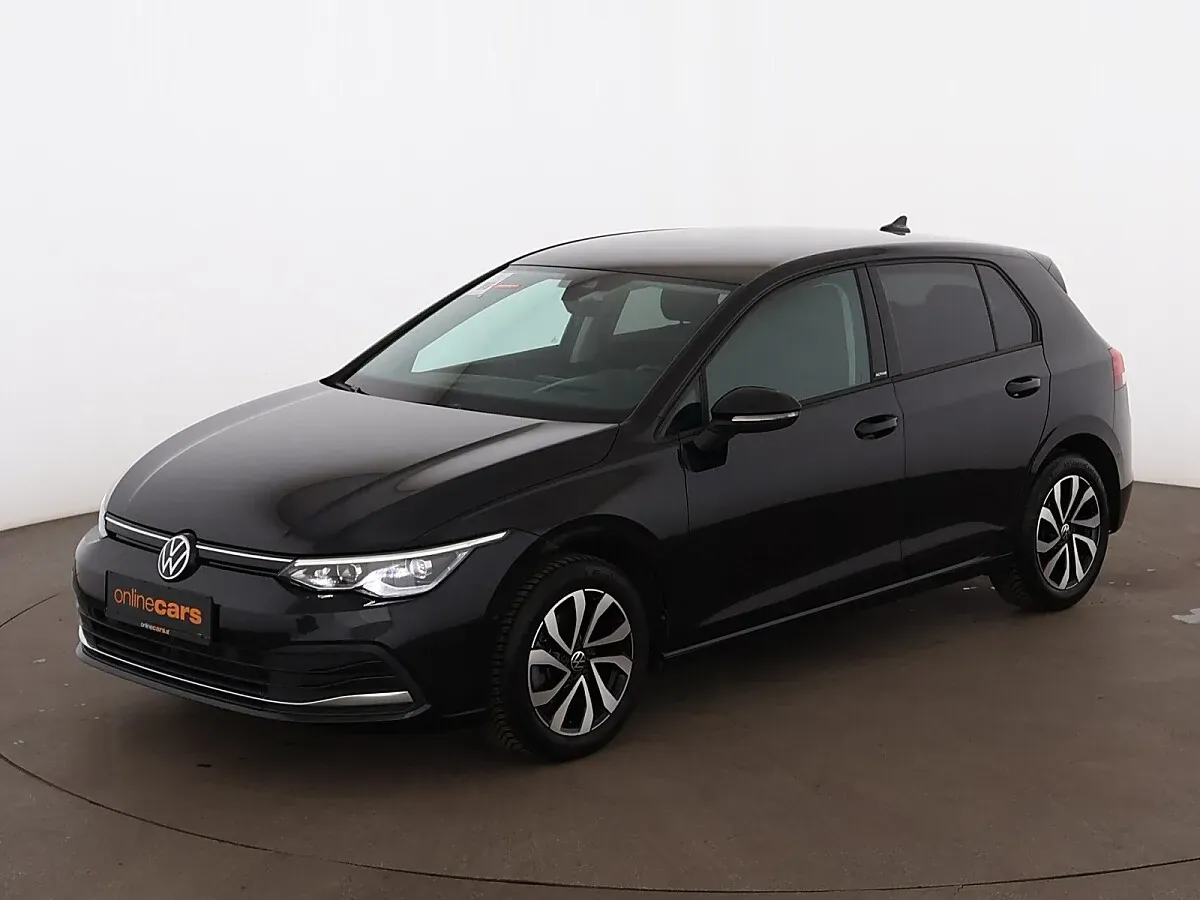 Volkswagen Golf 2022 photo 2