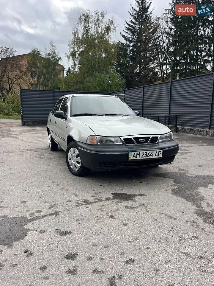 Daewoo Nexia 2008 photo 3