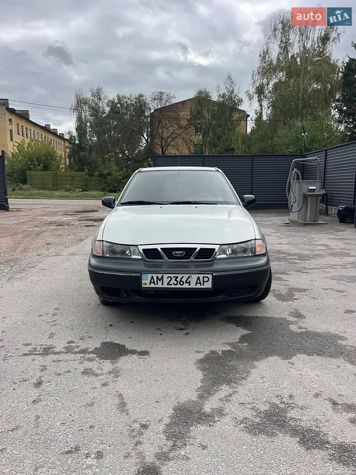 Daewoo Nexia 2008 photo 2