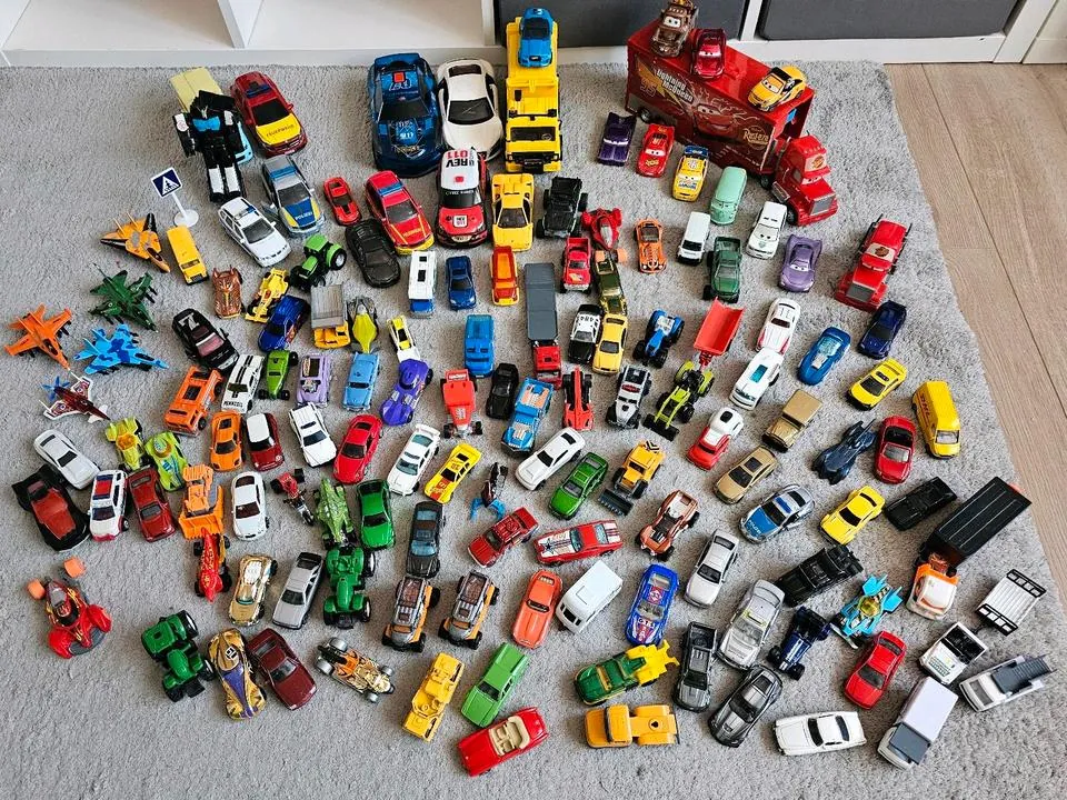 Matchbox Autos