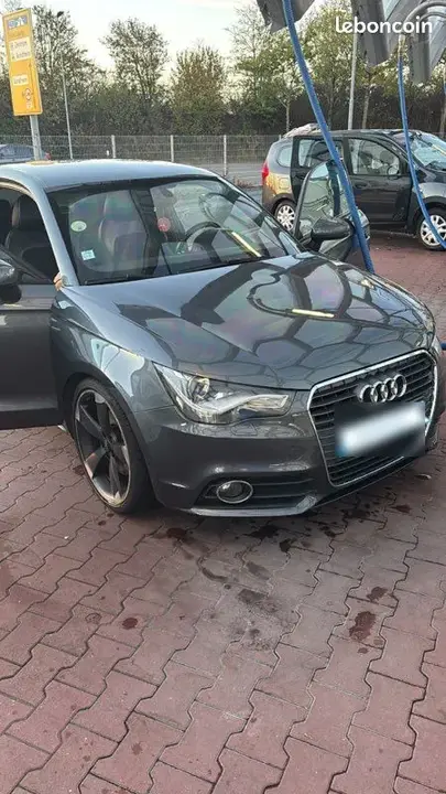 Audi A1