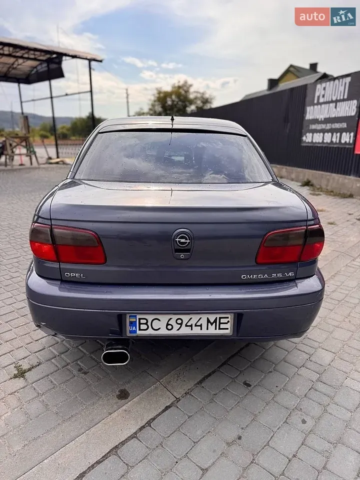 Opel Omega 1996 photo 2