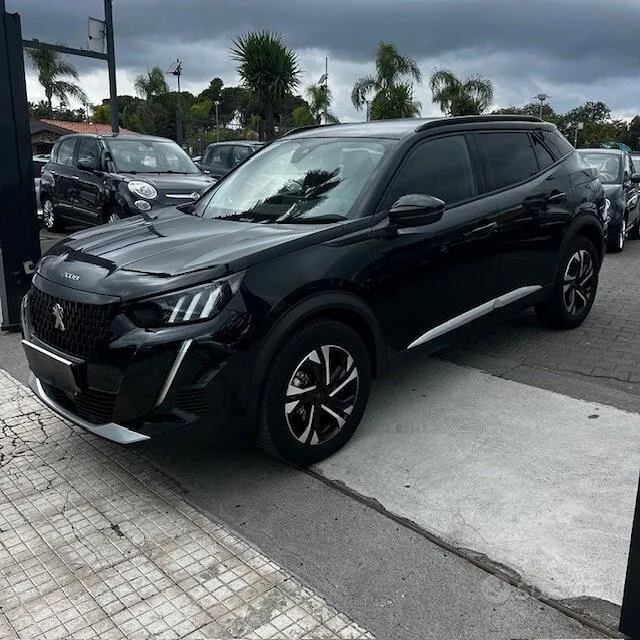 Peugeot 2008 2023 photo 4