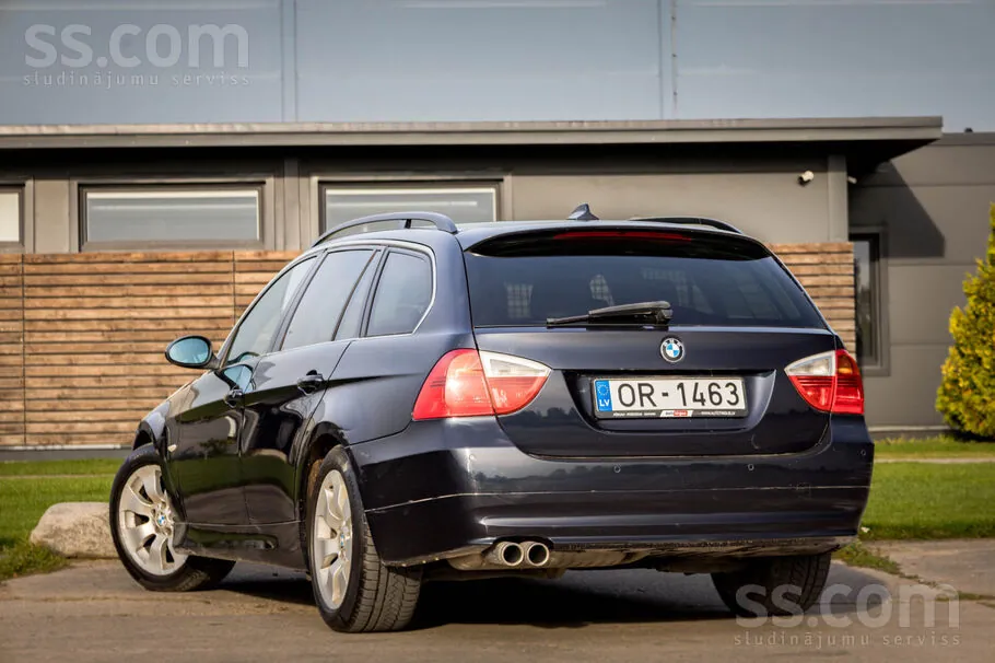 BMW 325 2008 photo 4
