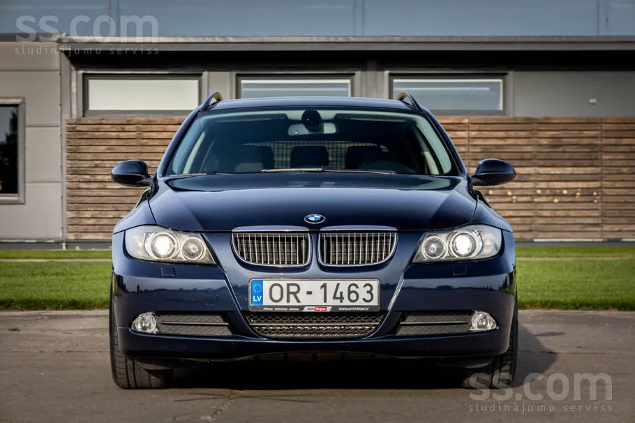 BMW 325 2008 photo 2