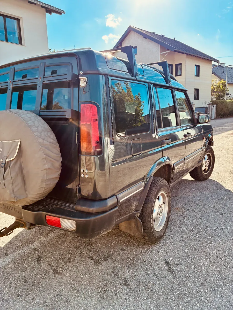 Land Rover Discovery 2 2004 photo 3