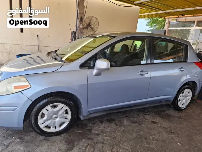 Nissan Versa 2012 photo 3