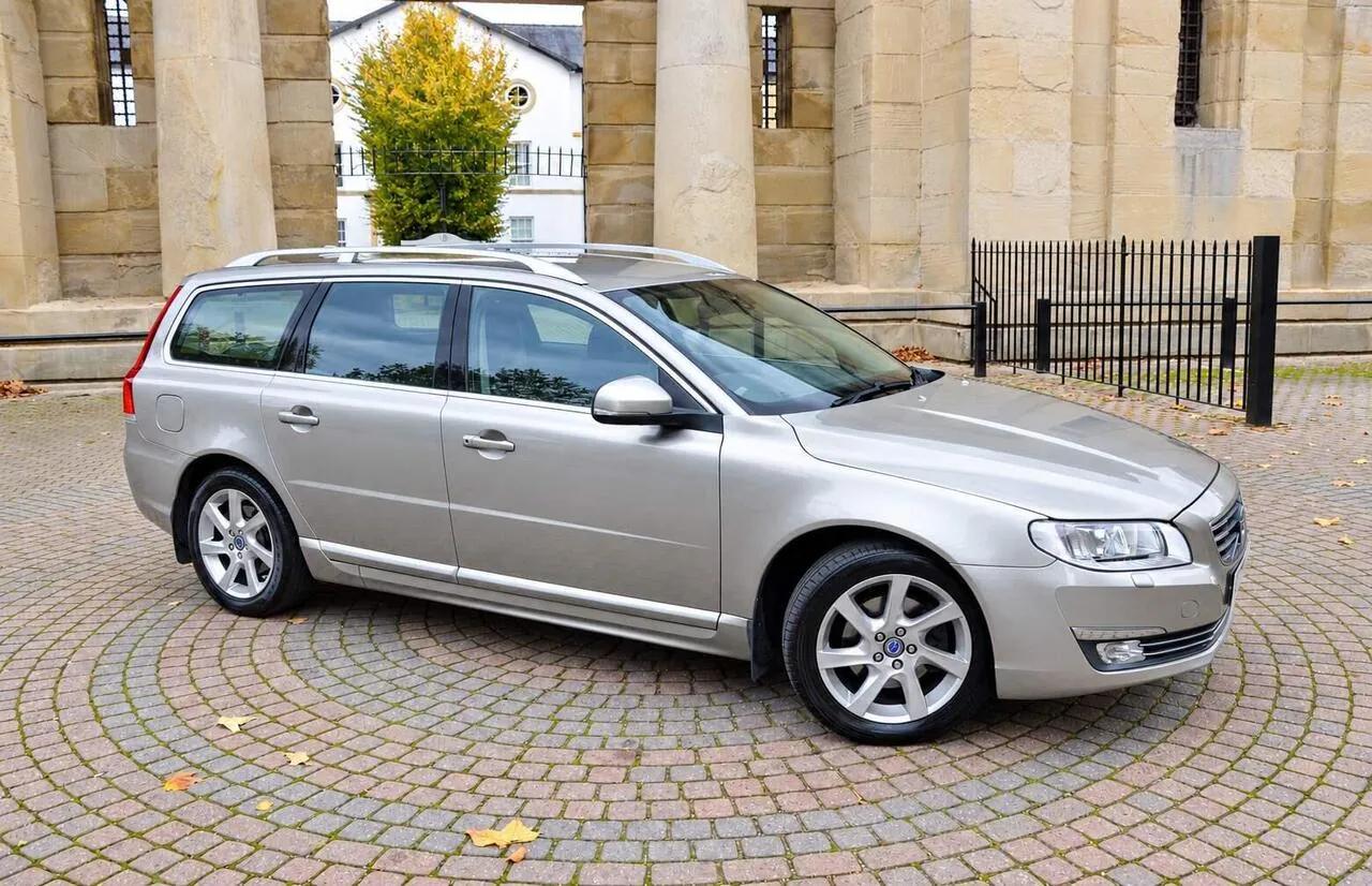 Volvo V70 2014 photo 4
