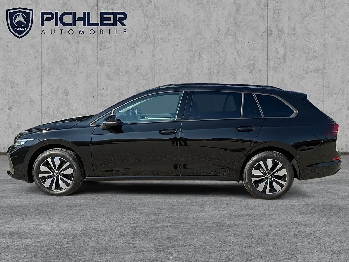 Volkswagen Golf 2026 photo 2
