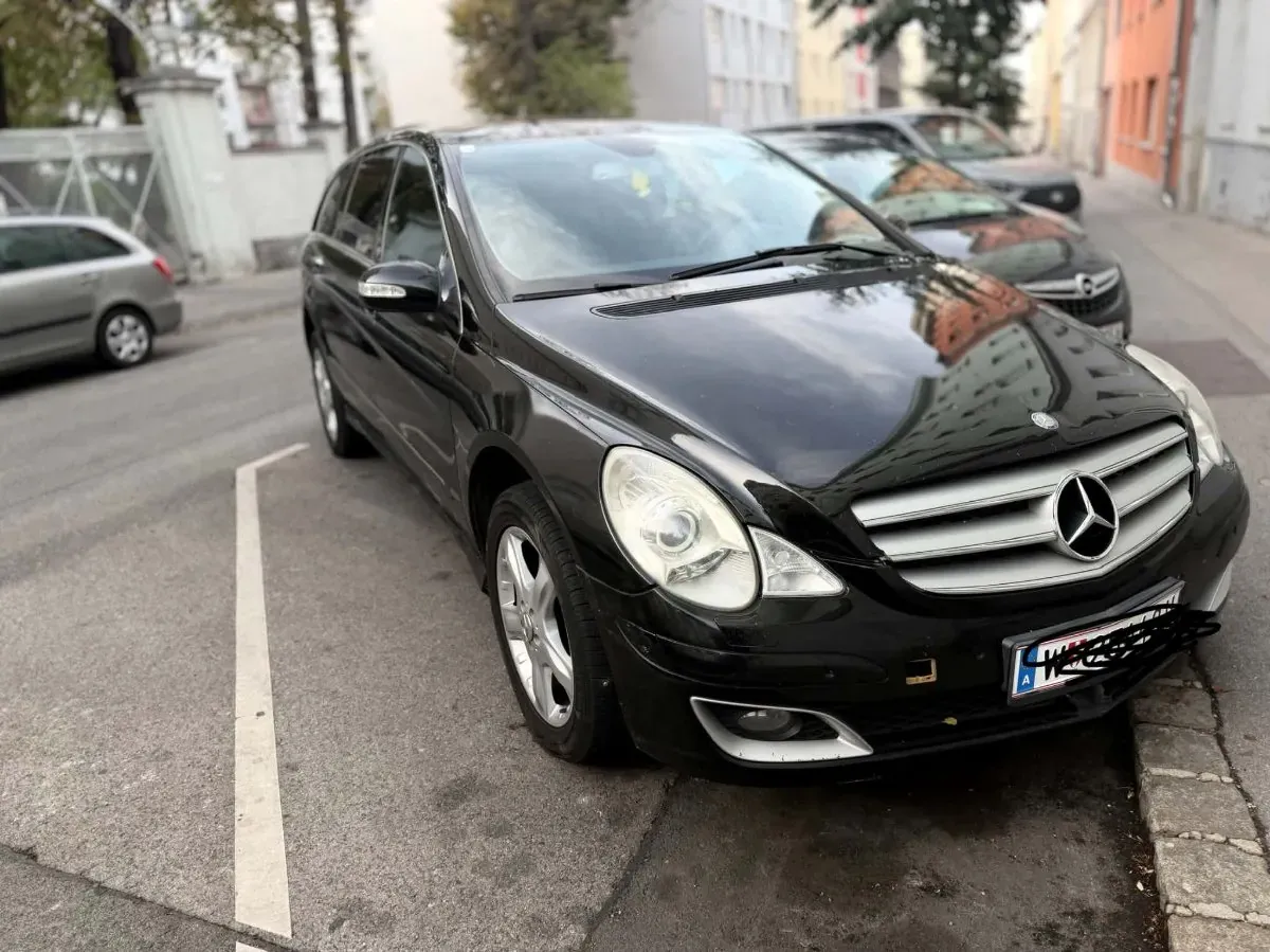 Mercedes-Benz R-Class