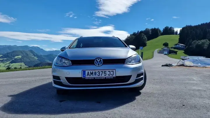 Volkswagen Golf Variant 2015 photo 2
