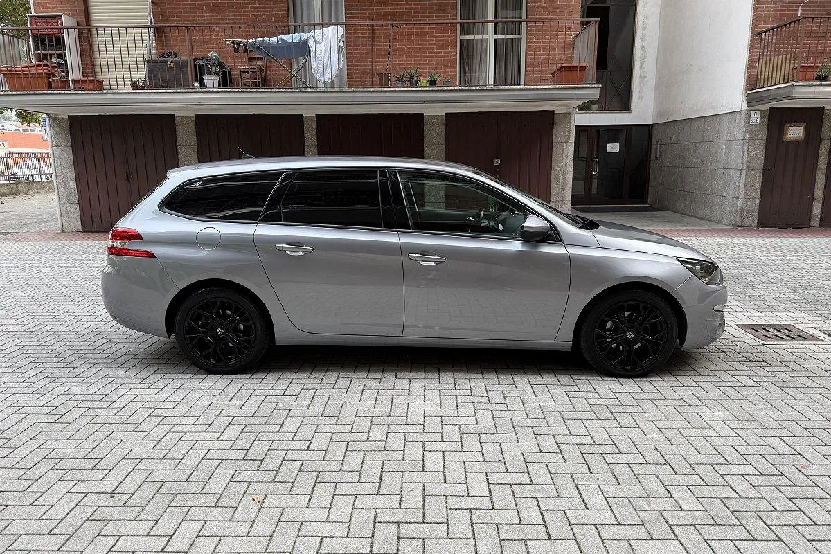 Peugeot 308 2016 photo 5