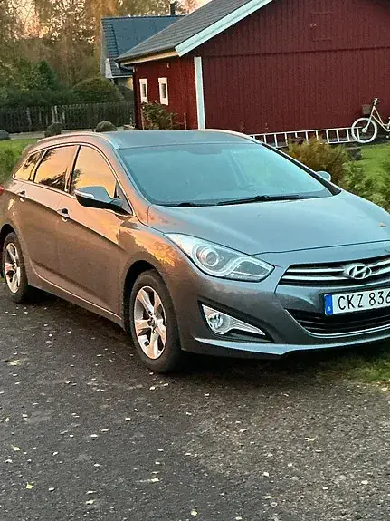 Hyundai I40