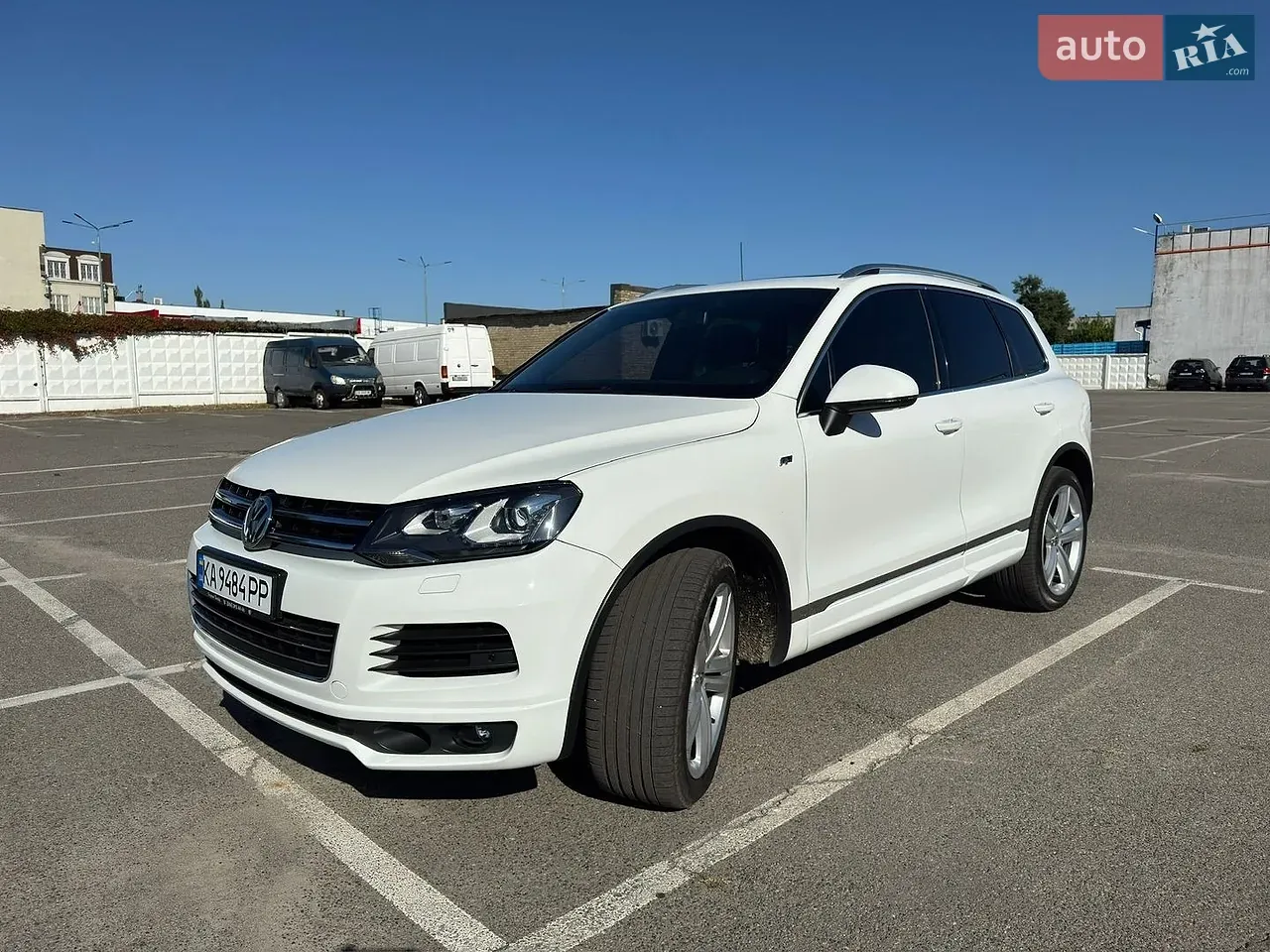 Volkswagen Touareg 2012 photo 2