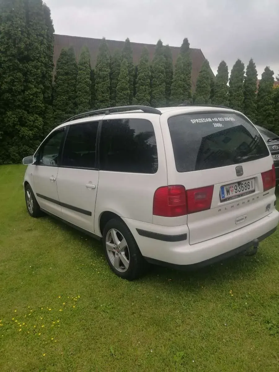 Seat Alhambra 2008 photo 3