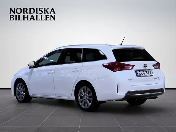 Toyota Auris 2014 photo 5