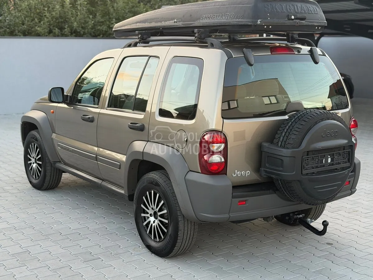 Jeep Liberty 2006 photo 3