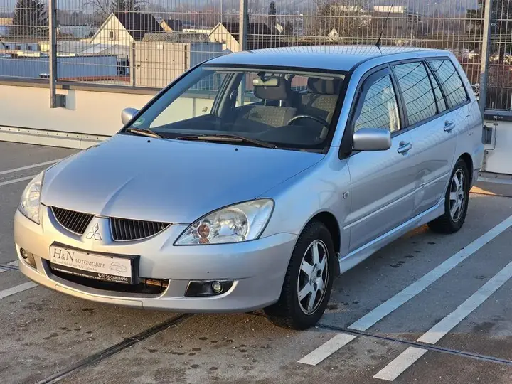 Mitsubishi Lancer