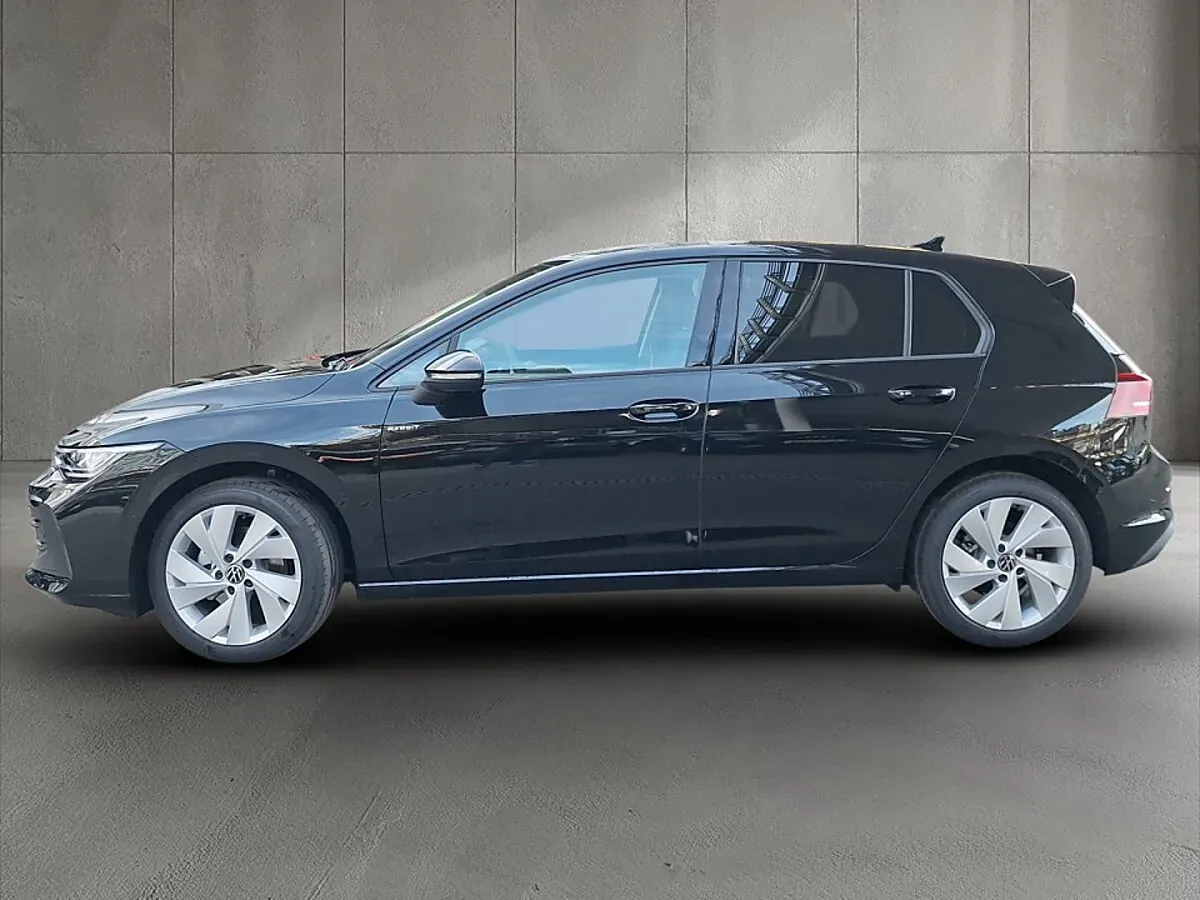 Volkswagen Golf 2026 photo 3