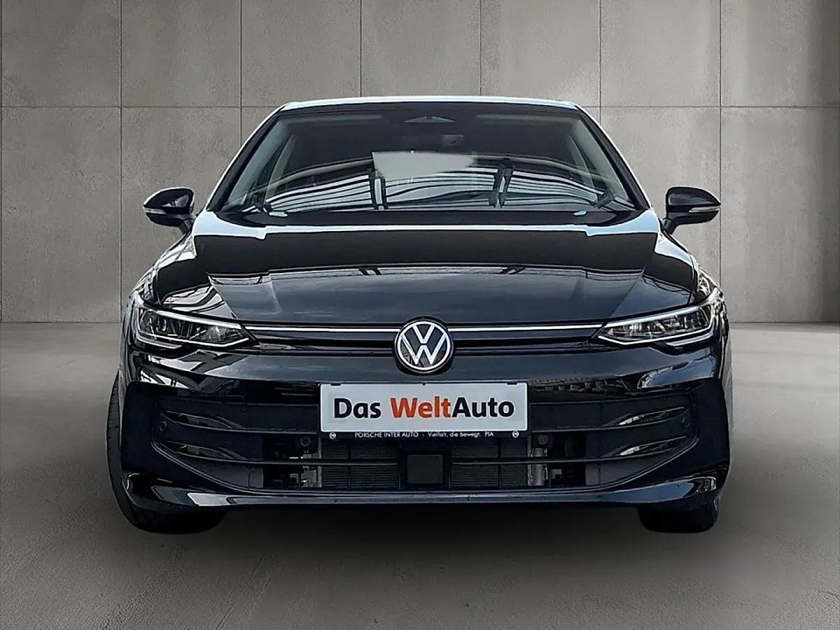 Volkswagen Golf 2026 photo 2