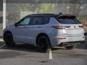 Mitsubishi Outlander 2026 photo 3