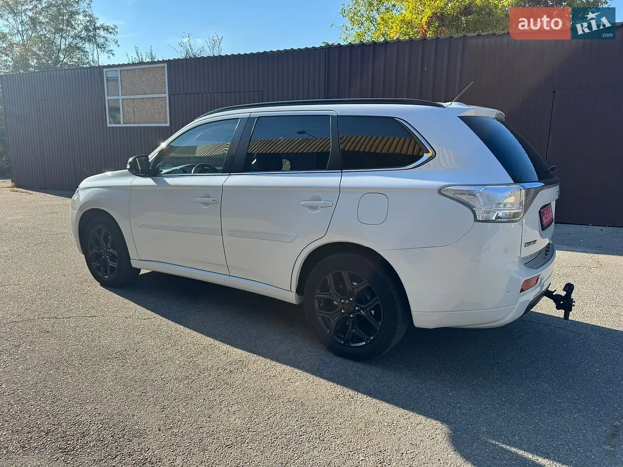 Mitsubishi Outlander 2014 photo 5