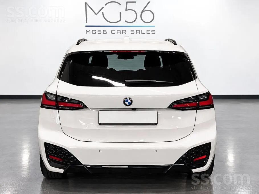 BMW 218I Active Tourer 2025 photo 4