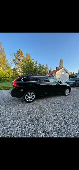 Volvo V60 2018 photo 2