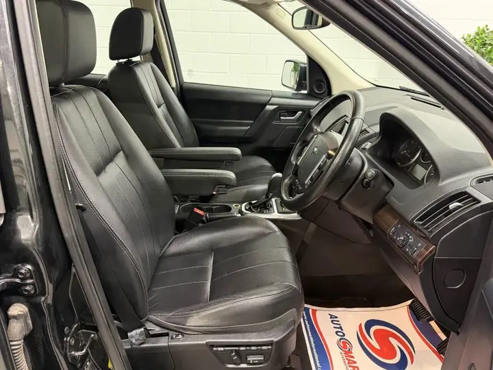 Land Rover Freelander 2 2012 photo 3