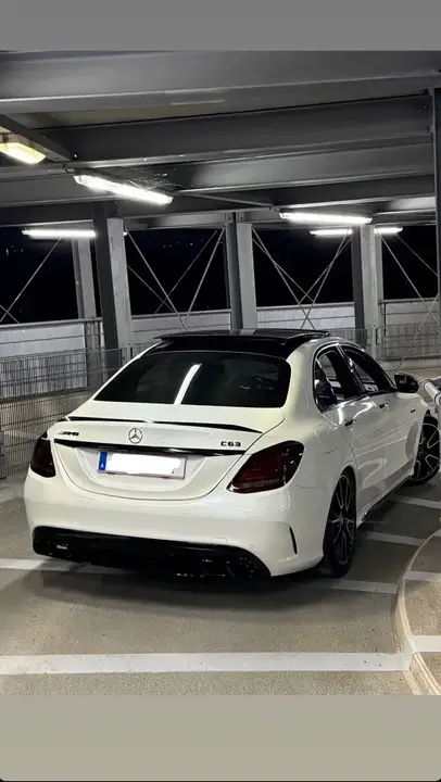 Mercedes-Benz C-Class 2016 photo 3