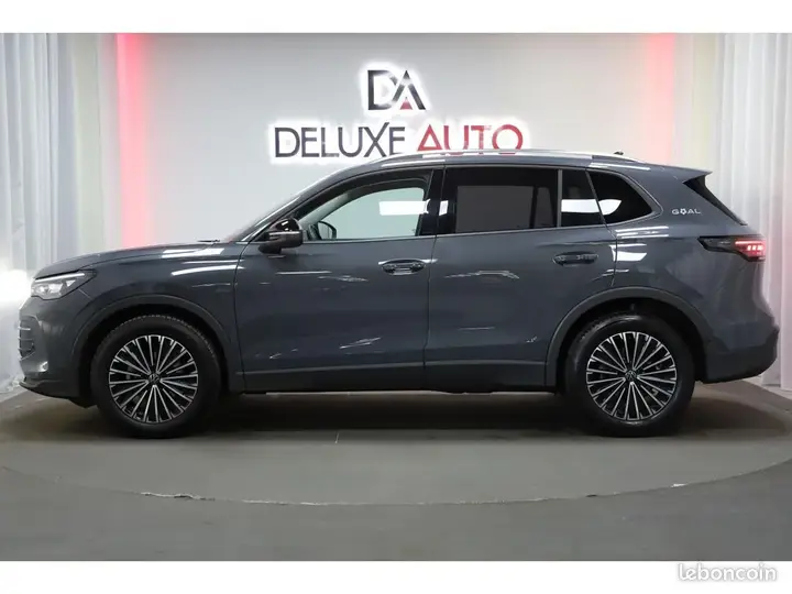 Volkswagen Tiguan 2025 photo 4