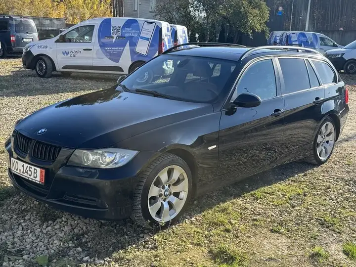 BMW 320