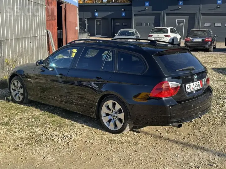 BMW 320 2007 photo 3