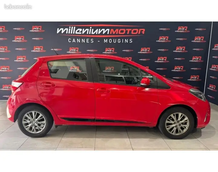 Toyota Yaris 2017 photo 5
