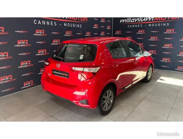 Toyota Yaris 2017 photo 3