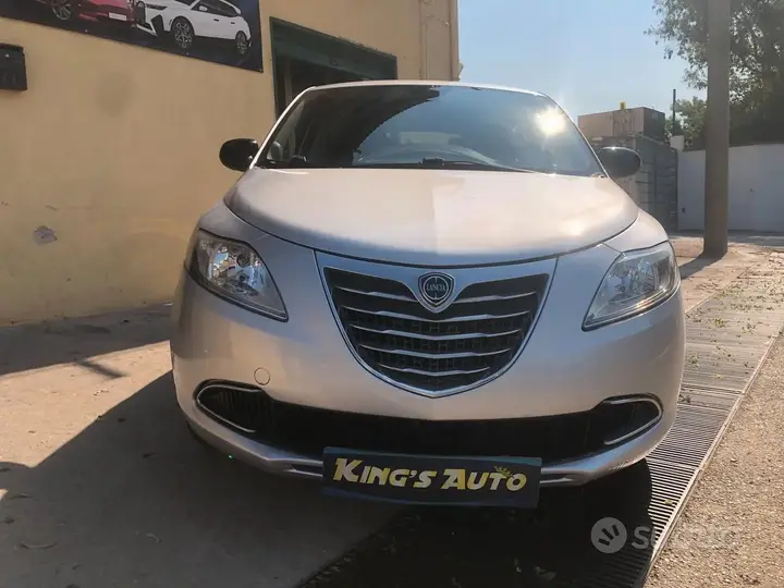 Lancia Ypsilon 2015 photo 4