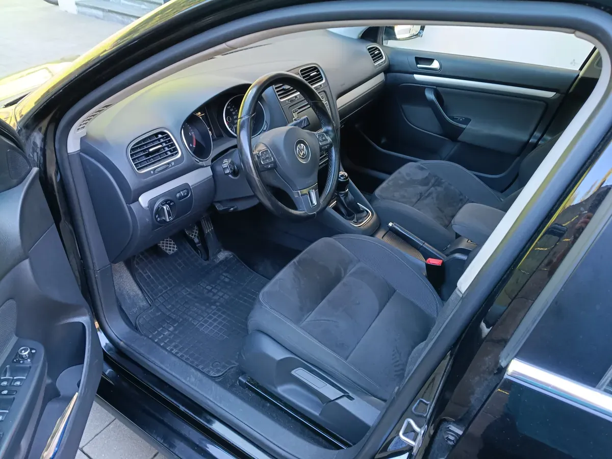 Volkswagen Golf 2012 photo 3